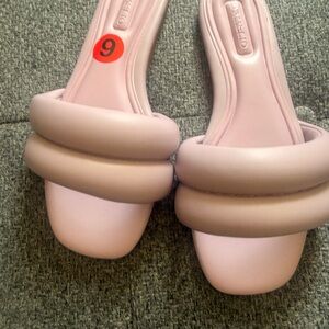 Rocco D'Amelio Light Pink Women's Slippers